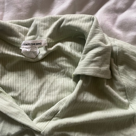 Green adjustable top - Picture 2 of 3